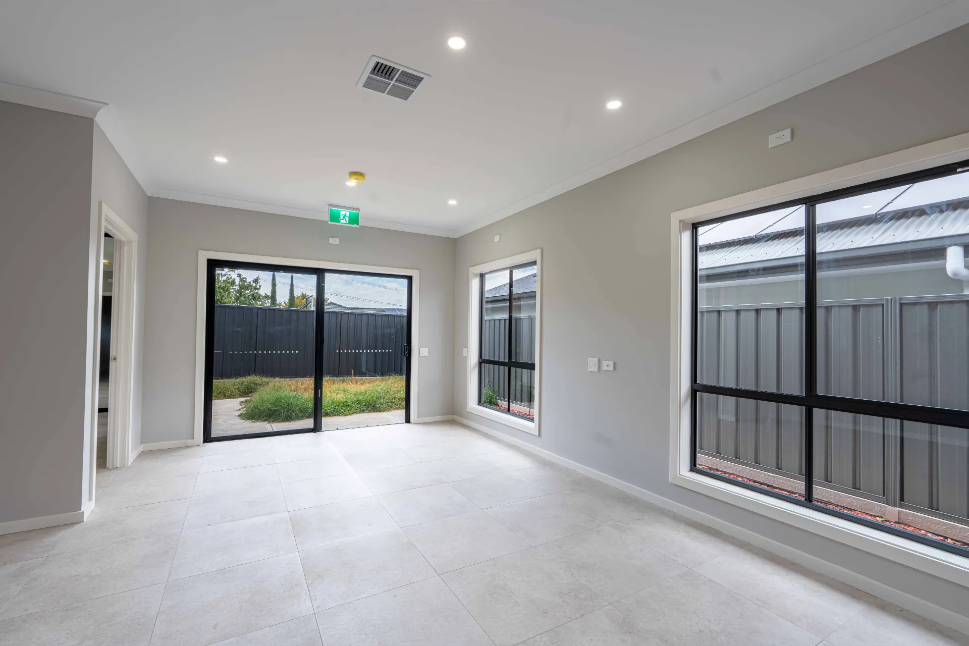 6 Heather Drive — photo 4