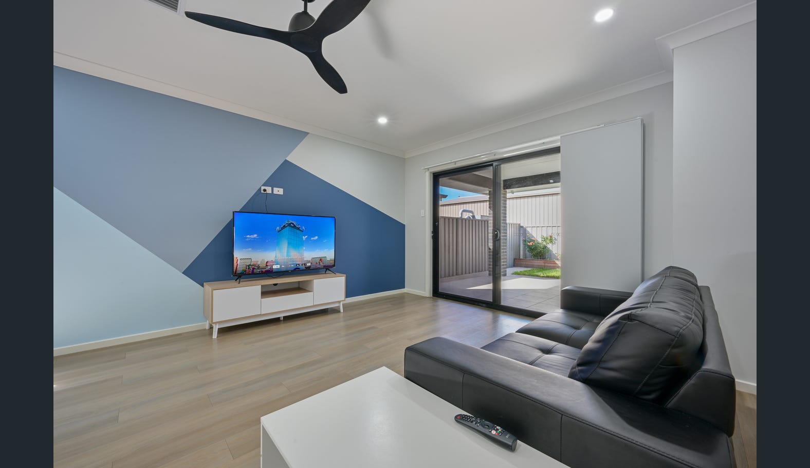 17 Jensen Avenue, Whyalla Jenkins — photo 11 of 14